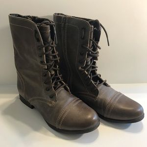 Steve Madden ‘Troopa’ lace-up boots, Women’s size 8.